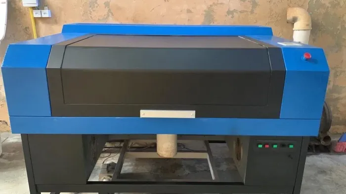 Máquina de corte Laser CO2