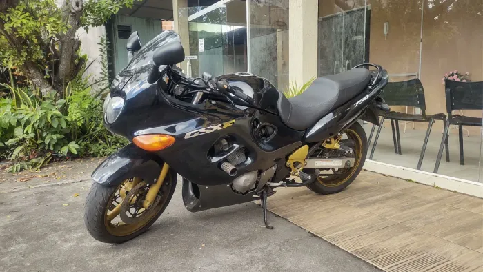 VENDO SUSUKI GSX 750F