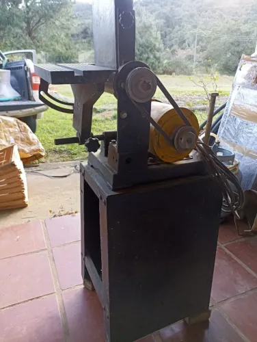 LIXADEIRA DE CINTA FITA GRANDE PARA MARCENARIA E CUTELARIA