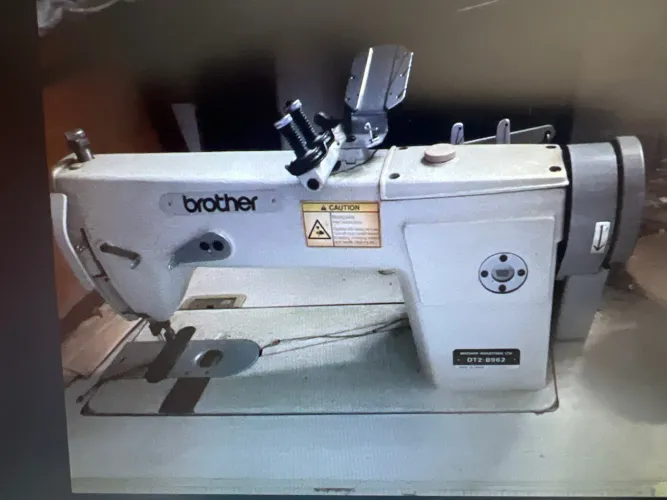 Maquina costura industrial