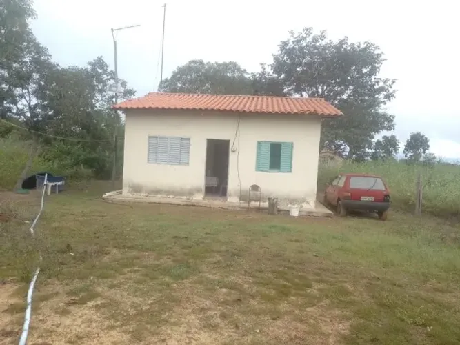 VENDO OU TROCO CHACARA MUNICIPIO DE FORMOSA FICA 15 KM DE FLORES DE GOIAS
