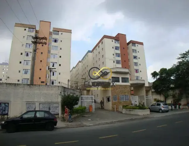 Apartamento com 2 dormitórios à venda, 62 m² por R$ 180.000,00 - Vila Rio de Janeiro - Gua