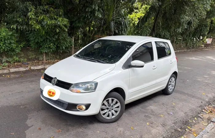 Volkswagen Fox Bluemotion 1.0 MI Total Flex 12V 5P 2014