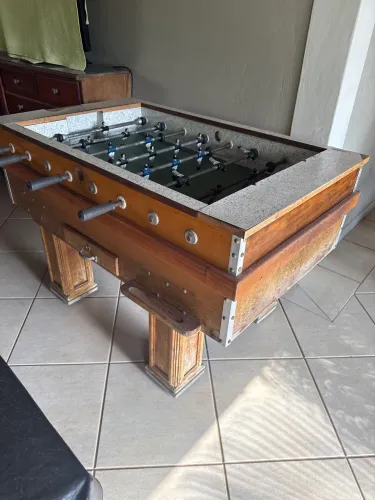 Mesa de totó / pebolim madeira maciça