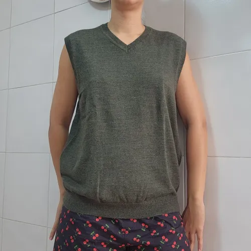 Colete sueter lã merino novo M
