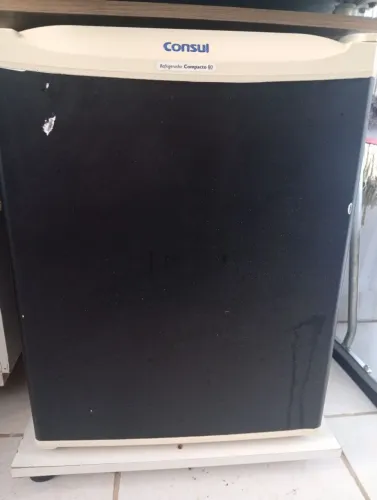 Refrigerador compacto 80 litros 
