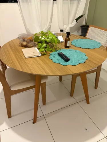 Mesa de jantar 4 lugares
