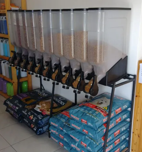 Dispenser de ração /Duas unidades disponíveis