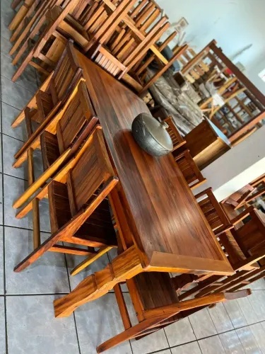 Mesa com 6 cadeiras modelo Ana Hickmann 2 metro por 90cm na Peroba Rosa