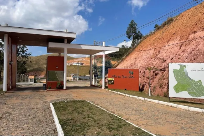 Terreno de 455,70m² á venda no Condomínio Alto da Boa Vista em Chácara