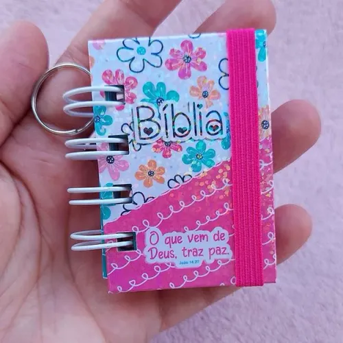 Chaveiro Bíblia brinde
