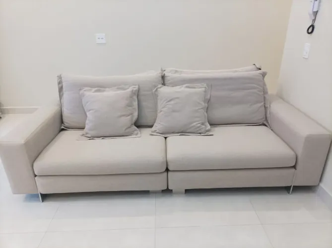 Sofá de Linho Primeira Linha 60% Desconto