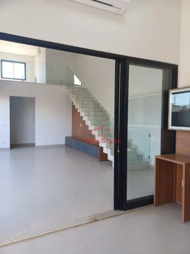 Linda Casa 4 suítes no Residencial Tamboré