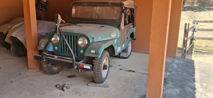 Willys Overland Jeep 2.6 12V Gasolina 2P 1975