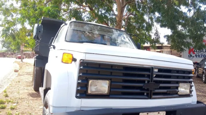 Caminhão caçamba chevrolet 12000