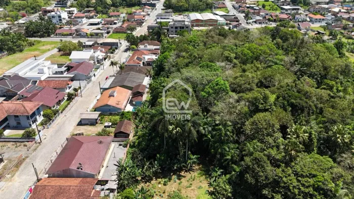 Terreno com Área Total de 3.728,29m² em Massaranduba, SC