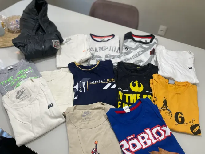 Lote de camisetas menino TAM 8/10