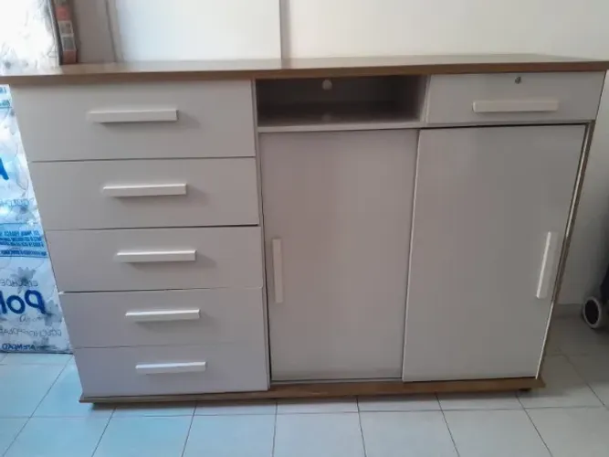 Cômoda 6 Gavetas 2 Portas Correr Rodizios Max - Lukaliam