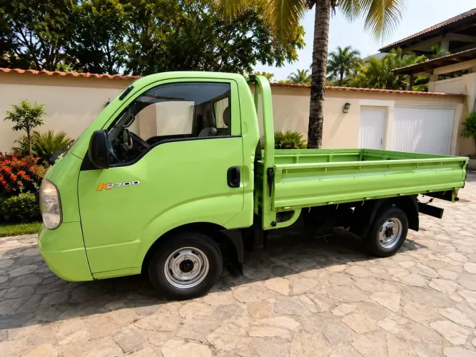 Kia Motors Bongo K-2700 2.7 4x2/4x4 Diesel 2006
