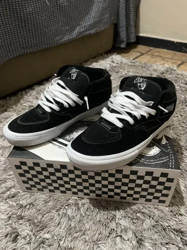 VANS HALF CAP EM PERFEITO ESTADO !!!