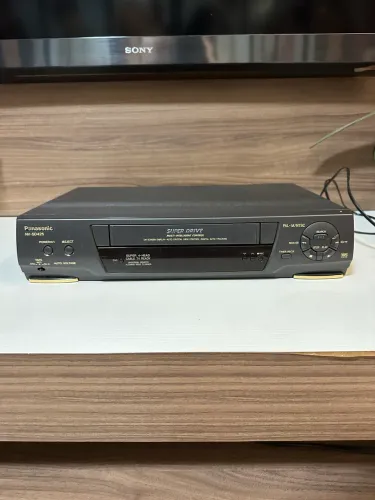 Vídeo Cassete Panasonic com Fitas 