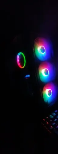 Vendo PC Gamer em excelente estado, com aproximadamente 1 ano de uso e nota fiscal.