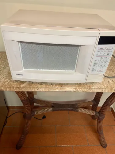 Microondas Samsung, em perfeito estado