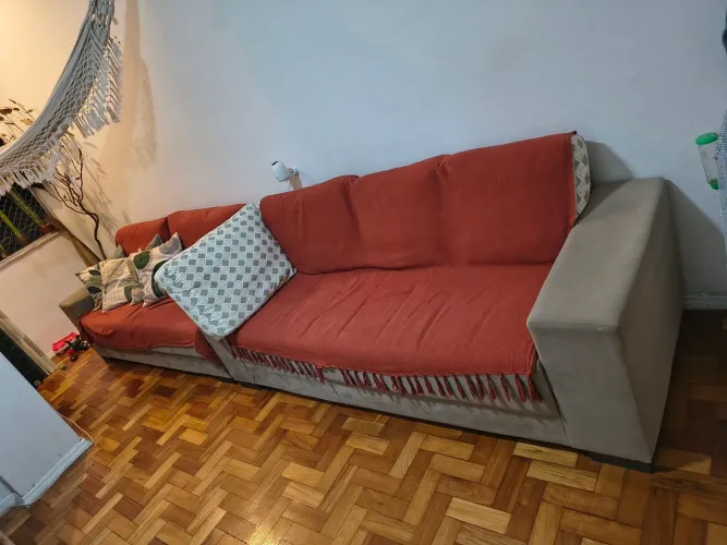 Sofá grande em L