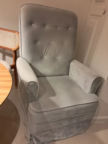 Poltrona Amamentação Julia com Balanço Gariani