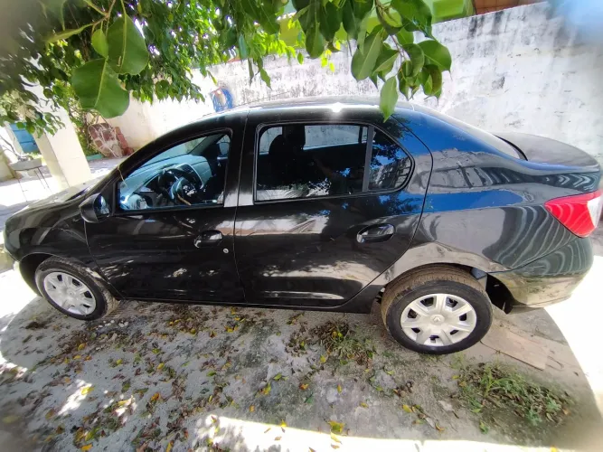 Renault Logan Expression Hi-flex 1.6 8V 4P 2014