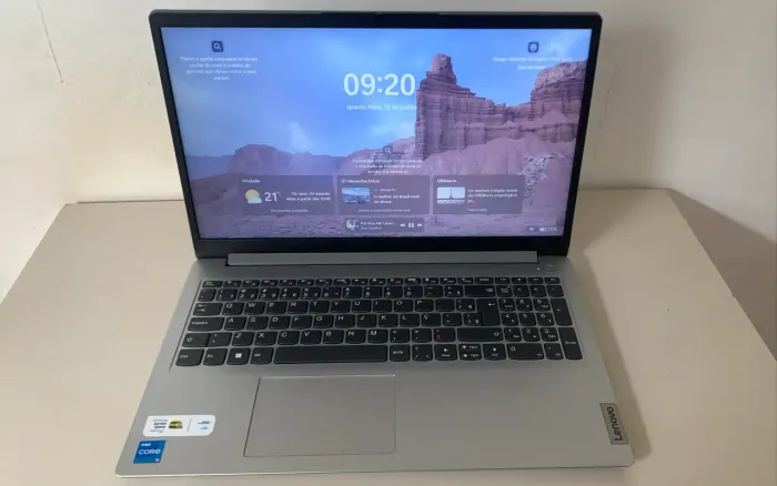 Notebook Lenovo IdeaPad 1 15IAU7 - Seminovo (10 meses de uso)