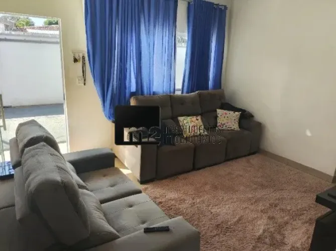 Casa de rua no setor Jardim Helvécia com 3 quartos