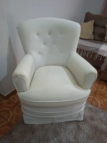 Vendo Poltrona de Amamentação