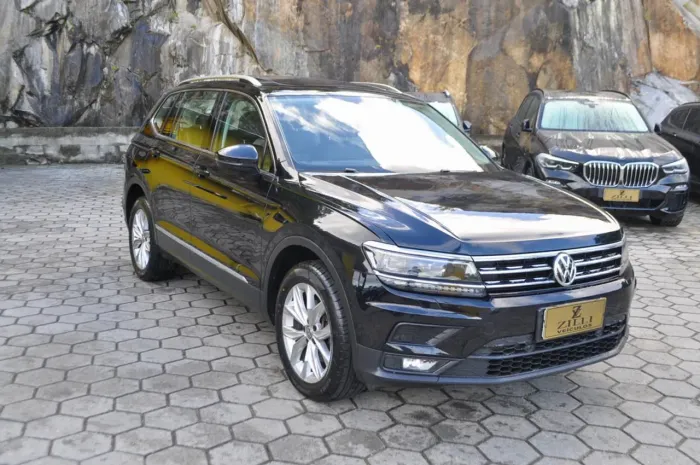 Volkswagen Tiguan Allspac Comf 250 TSI 1.4 Flex 2018