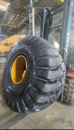 Pneus 23.5 X 25 L3