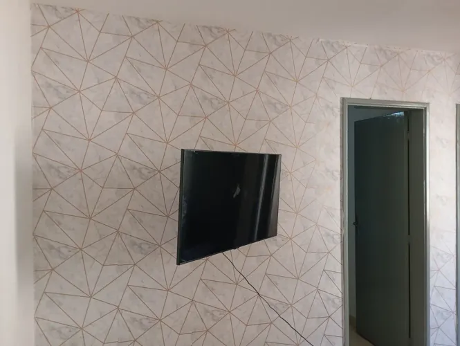 Papel de parede e adesivos