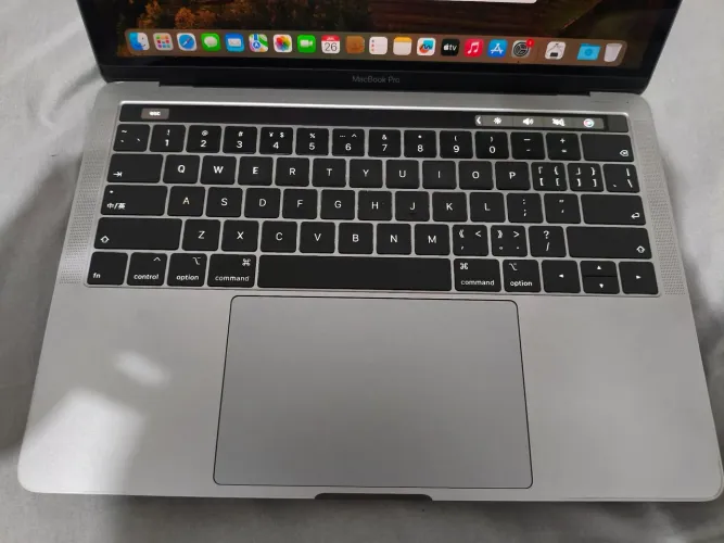 Macbook pro 2019 SSD 256/8 Gb RAM