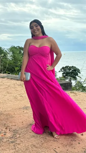 Vestido de festa rosa pink plissado - tamanho G