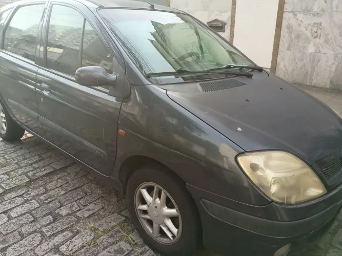 Renault Scenic Rxe/ Privilège 2.0 16V 5P Mec. 2001
