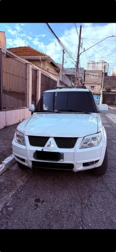 Mitsubishi Pajero TR4 2.0 Flex 16V 4X2 Aut. 2014