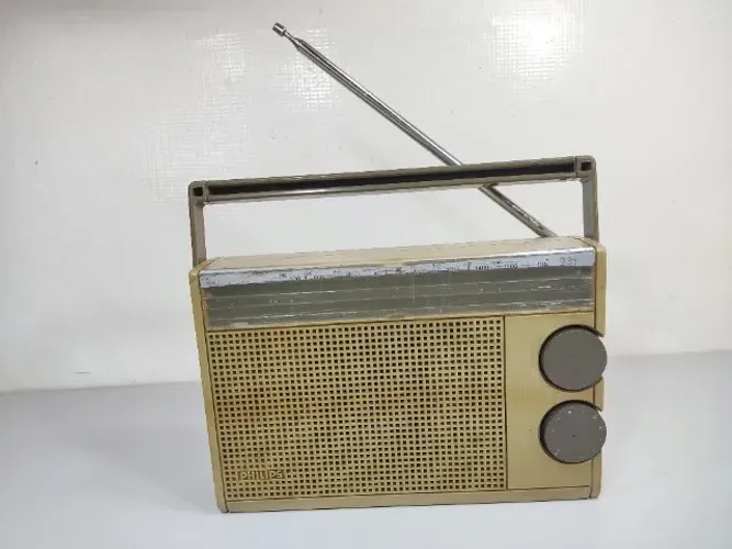 LEIA a Descrição do anuncio - Radio AM Philips 231 3 Faixas- Funciona Vintage Ndb (Usado)