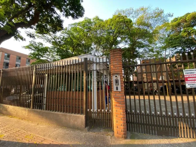 Venda - Apartamento na Zona 07 em Maringá