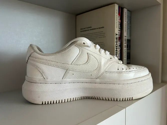 Tênis Nike Court Vision Alta LTR - Feminino