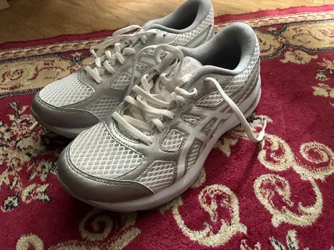 tênis asics (novo)