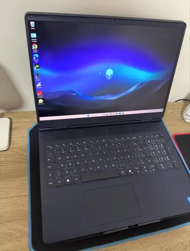 Notebook Alienware Aurora 16 RTX 4050 Intel Core 7 SSD 1TB