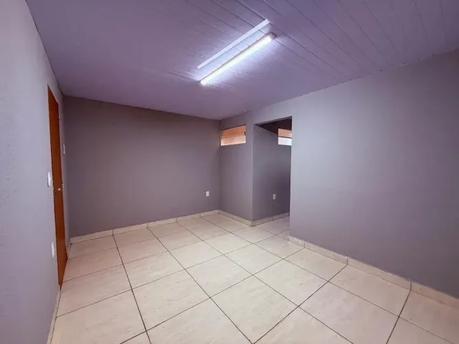 Sala Comercial p/ aluguel com 50 m2, 3 ambientes, bairro Noivos - Teresina - PI