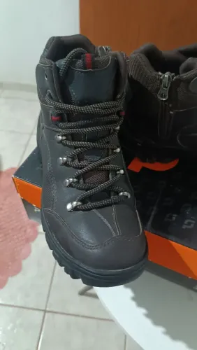 Bota masculina 