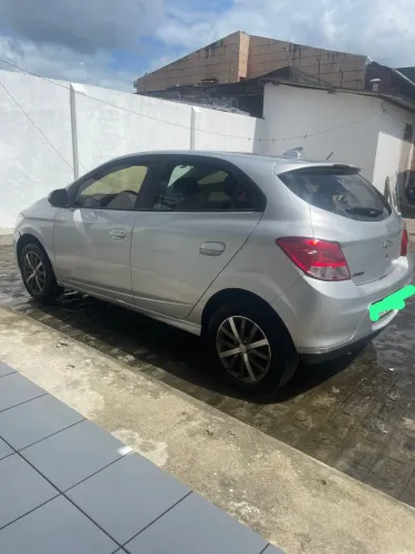 Chevrolet Onix Hatch LT 1.0 8V Flex Power Mec. 4P 2014