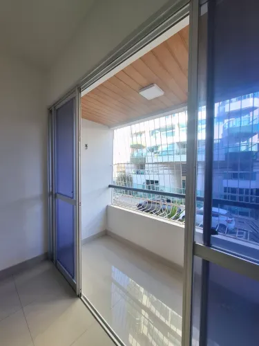 Apartamento em Jardim da Penha. 2 quartos, grande e primeiro andar de escada