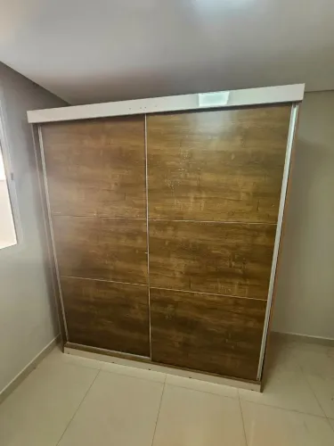 Guarda roupa seminovo